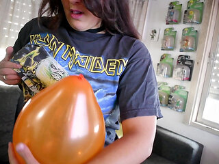 Metal Girl Pop All Balloons Before Party - Bunny Looner