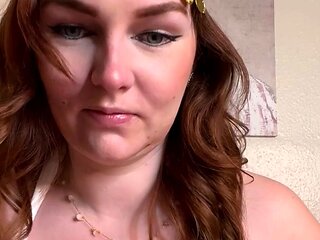 MILF with Big Boobs enjoying herself on cam