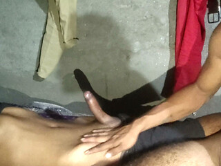 Bada Vishal land per bithakar dost ko ki Gand ki chudai hot tarike se Desi boy