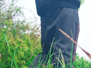 Masturbate at Public