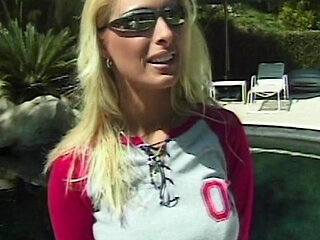 Interracial Sorority Bash - Wilde Studentinnenparty