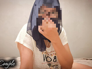 Abang tiriku yang lagi capek ngajak dia ngentot (kakak tiri dan abang tiri Hot sex couple