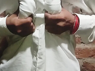 College Girl's Indian MMS Video Goes Viral