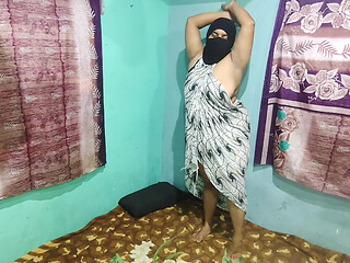 Sexy muslim bich dancing for money and cheap cock