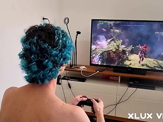 Seduzi o namorado da minha irm&atilde_ enquanto ele jogava videogame COMPLETO NO RED