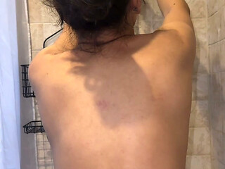 pissing from stepbrother after a very good fuck in shower! i don't see that coming..