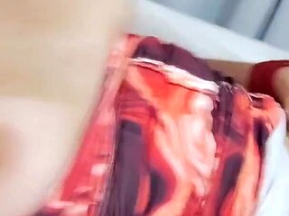 Amigo Do Meu Entiado Escondido No Guarda Roupa a Madrasta Ensinou O Inocente a Trepar