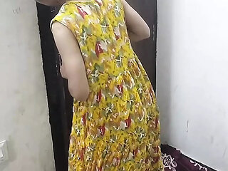 Desi hot girl ko paise dekar jabar dasti pela