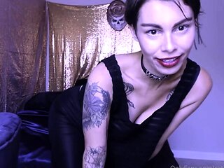Hottest brunette solo webcam masturbation 2