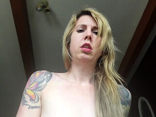 AMATEUR BIGTIT BLONDE TEEN MASTURBATES IN STALKINGS