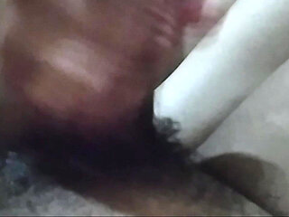 Melissa Likes to Have a Husband's Cock Massage