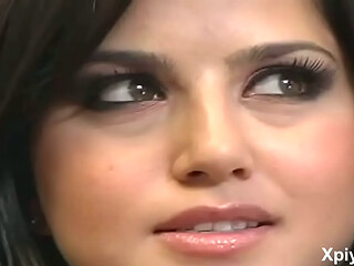Sunny Leone Hot XXX
