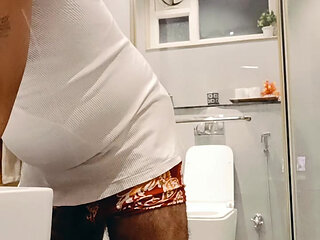 Daddy Grandpa Mature Middle-Aged Old Old Young Ethnicity African Arab Asian Black