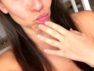 Very hot busty brunette solo masturbation on webcam