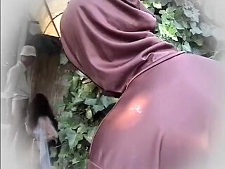 Jessica Rizzo in a walk in time scene 03