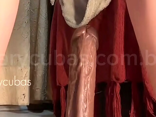 Novinha puta senta na rola preta