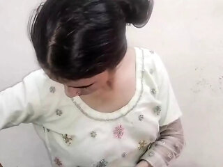 College girl ko paise dekar jabar dasti pela