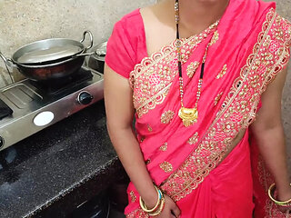 Gawo's desi bhabhi called her home and got sex done in the kitchen, my cute sister-in-law got to know for the first time, small doggy style and clear Hindi
