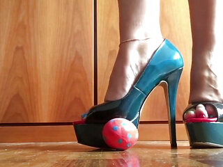 Sexy High Heels Crushing Egg