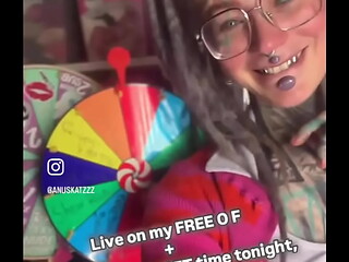I will be LIVE CAMing tonight, tomorrow and Friday Join me and let us have some fun ?