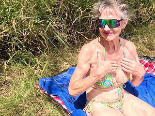 Sex on (or Near) the Beach in Hawaii