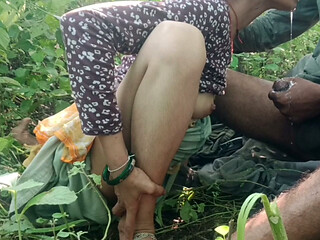 Oh sit Bhabhi ka boobs press
