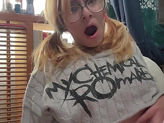 Emo Trans Girl Is a Nymphomaniac