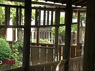 Mature Japanese beauty pleasures big cock