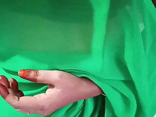 Desi Hot Aunty Romance with Pakkinti Boy
