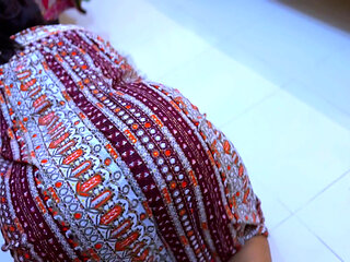 Beautiful Egypt Hot Stepmom Stuck Inside Table Now She Want Rough Anal From Me!