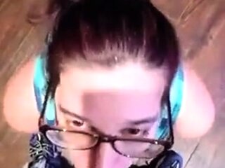 Amateur Blond Give Nice POV Blowjob