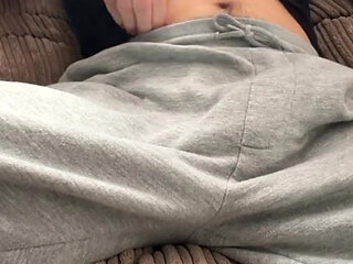 I am 18 years old come he is big bigger than your head very big man and woman I am like me male