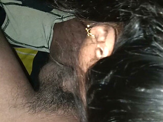 Muh me chusaya fir uski tight chut me diyaa lund
