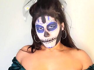 Amateur voyeur webcam BBW sucks cock for facial