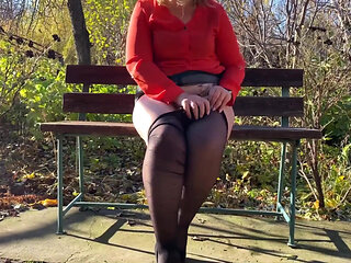 Mature MILF Stepmom Masturbates in Pantyhose