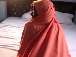 Horny Muslim MILF Had Her Asshole Fucked