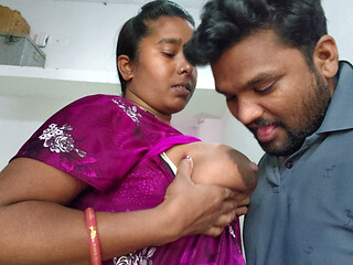 Indian boobs videos - Pahli bar dheere dheere Devar aur bhabhi boobs sucking - dehati bhabhi boobs sucking hindi.