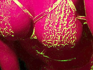 Amateur babes are good at masturbating as well