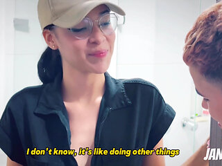 DO YOU WANT ME TO HELP YOU?  The plumber made insinuates herself on me and ended up sucking my cliptoris