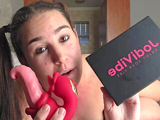 BBW Solo Masturbation with Medusa Dual-Tongue Vibrator - Pussy & Clit Play