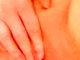 Red-headed girl with huge booty twerks in public bathroom
