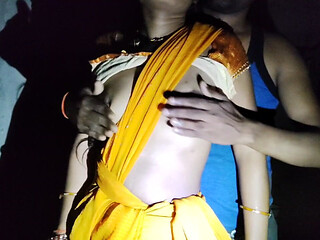 Hot Indian Kamwali Bai Romance in Yellow Saree