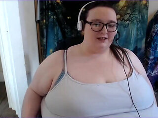 Boss sends office worker donuts