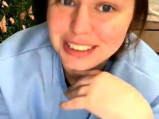 Brunette Couch Webcam Solo Fun Masturbating