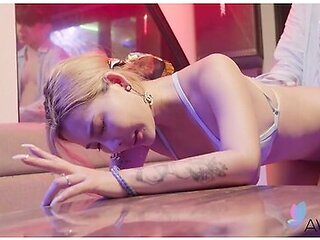 Sexy Chinese Girl Stacy Enjoys Soft Sex With Boyfriend On The Boat