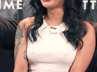 Avery Black Dry Humping, True Crime, & Directing VR Corn the Adult Time Podcast