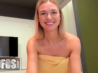 MOFOS - Melissa Gets Ready For Bed But First She Needs Her Asshole To Get Fucked By Her BF To Get A Better Sleep