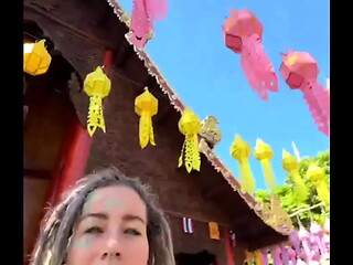 Do you like this atmosphere the same as I do? Thailand is so colorful and I love it! A lot of countries don'_t hav...