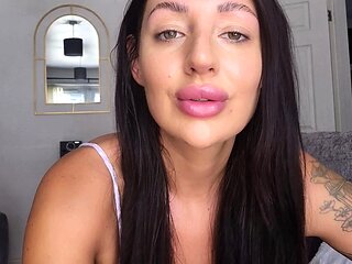 Busty amateur brunette vixen toying her tight pussy