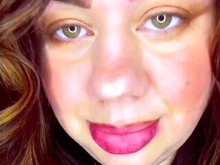 Cute amateur brunette naughty in solo jerking show on camera